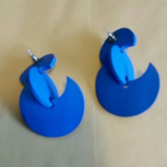 PureUnique Vintage Blue Earrings. O - Picture 2 of 5